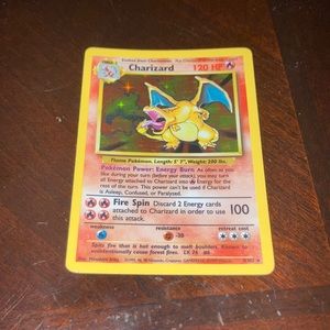 Pokémon Hologram Charizard 4/102